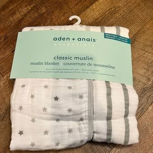Aden and Anais classic Muslin Blanket